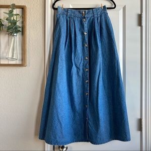 Vintage cabin creek medium wash button front denim cottagecore midi maxi skirt